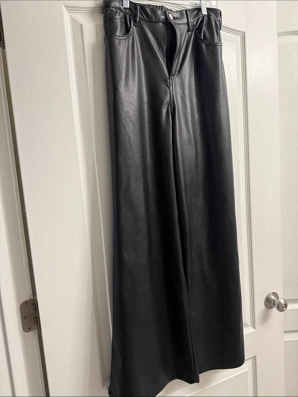 Wide-Leg Faux Leather Pants in Black